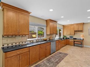 2 Rialto Dr, Clayton CA 94517