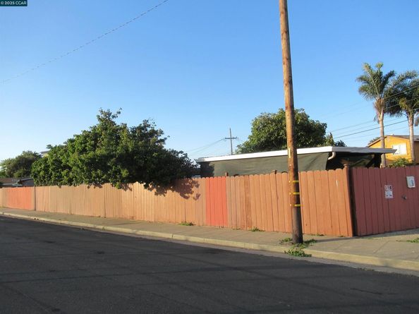 615-617 15Th St, Richmond CA 94801
