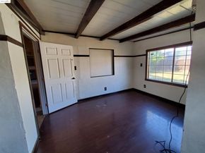 27828 Mandarin Ave, Hayward CA 94544