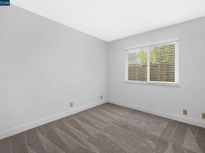 2140 Eastview Pl, Martinez CA 94553