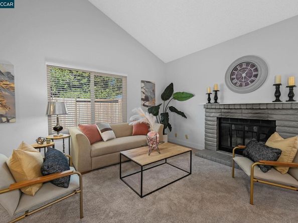 2140 Eastview Pl, Martinez CA 94553
