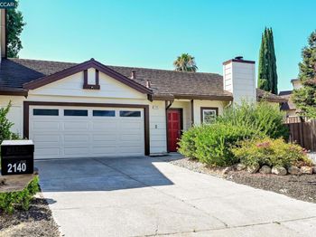 2140 Eastview Pl