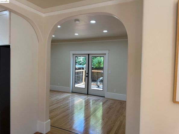 1025 56th Street, Oakland CA 94608