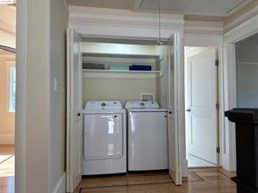 1025 56th Street, Oakland CA 94608