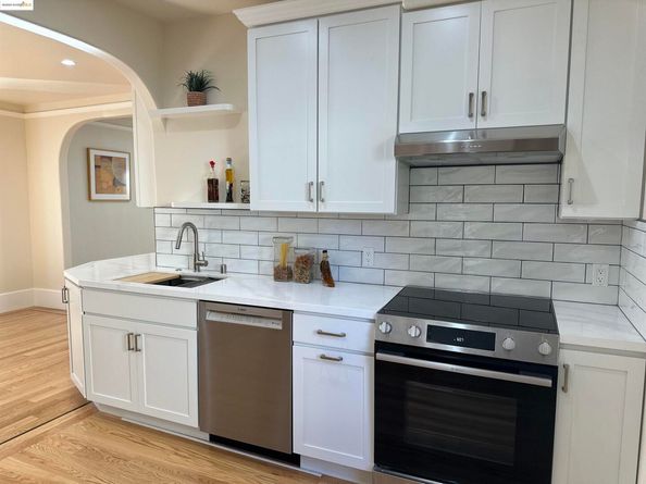 1025 56th Street, Oakland CA 94608