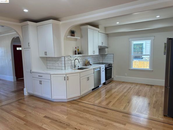 1025 56th Street, Oakland CA 94608