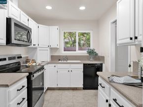 7 Clark Creek Circle, Clayton CA 94517