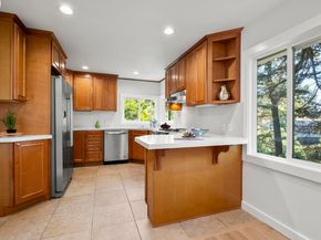 6537 Aitken Dr, Oakland CA 94611