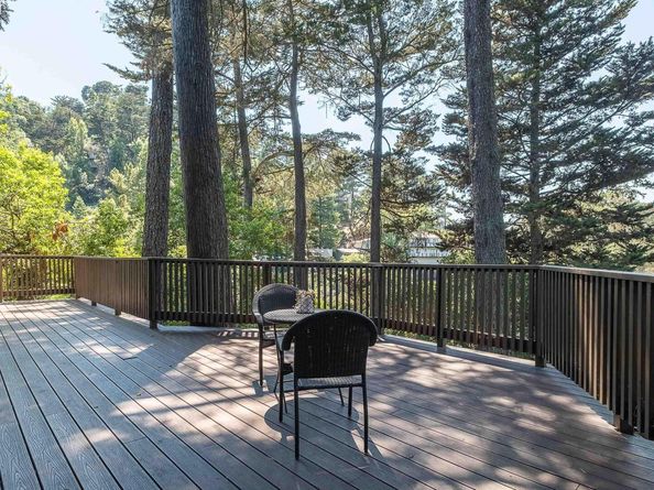 6537 Aitken Dr, Oakland CA 94611
