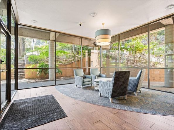 300 N Civic Dr 403, Walnut Creek CA 94596