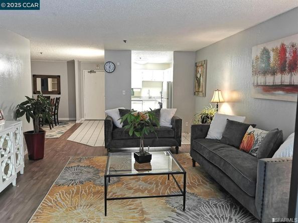 555 Pierce St 328, Albany CA 94706
