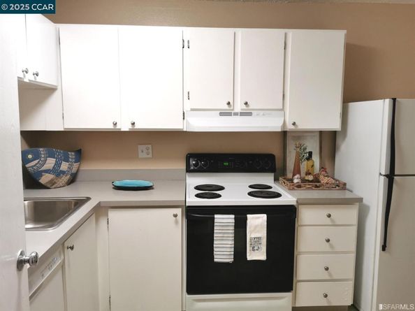 555 Pierce St 328, Albany CA 94706