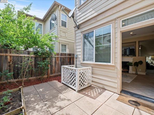 107 Limestone Cmn, Livermore CA 94550