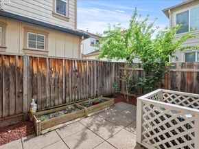 107 Limestone Cmn, Livermore CA 94550