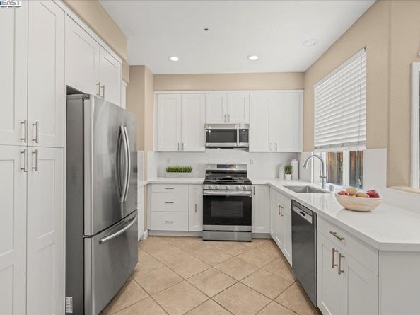 107 Limestone Cmn, Livermore CA 94550