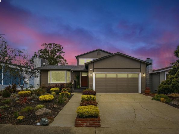 190 Shelter Cove Drive, Half Moon Bay CA 94019