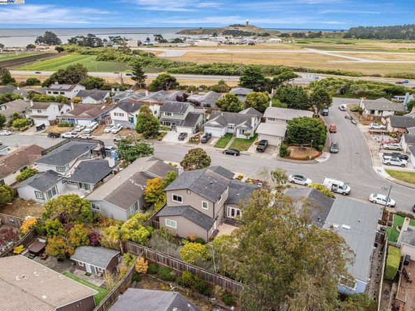 190 Shelter Cove Drive, Half Moon Bay CA 94019