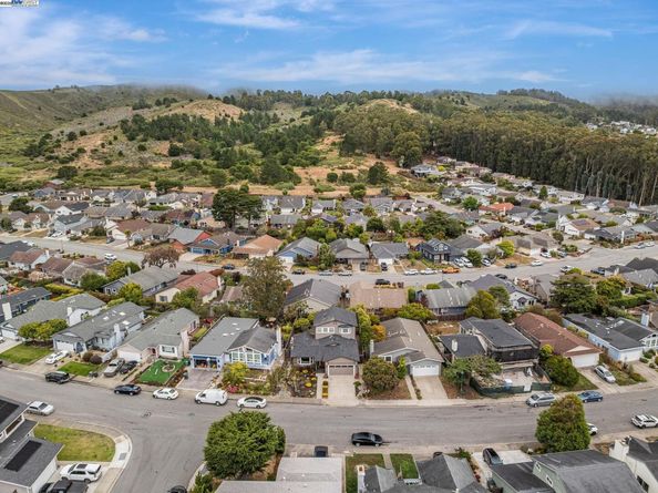 190 Shelter Cove Drive, Half Moon Bay CA 94019