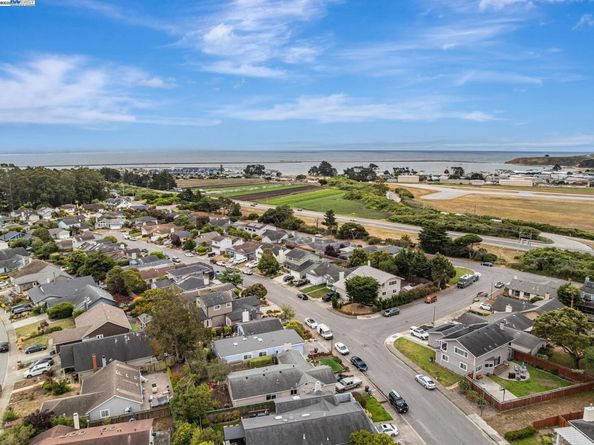 190 Shelter Cove Drive, Half Moon Bay CA 94019