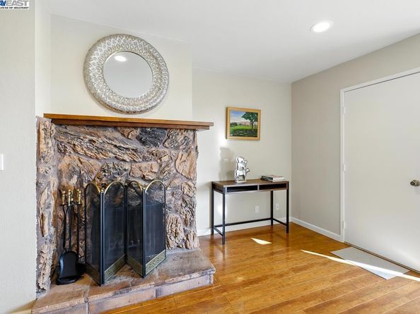 20919 Locust St K, Hayward CA 94541