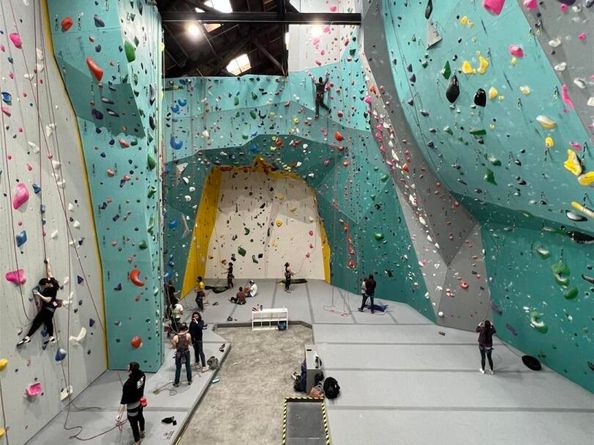 1201 Pine St 153, Oakland CA 94607