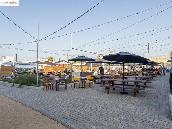 1201 Pine St 153, Oakland CA 94607