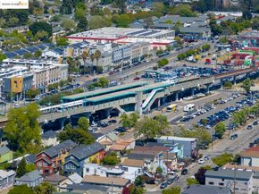 1201 Pine St 153, Oakland CA 94607