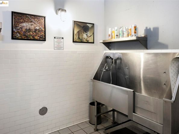 1201 Pine St 153, Oakland CA 94607