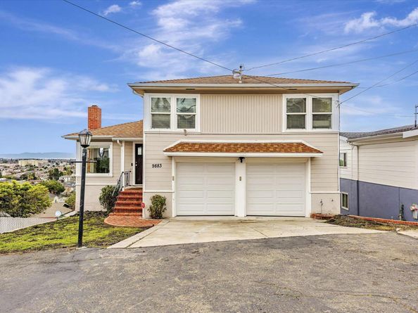 9883 Lawlor St, Oakland CA 94605