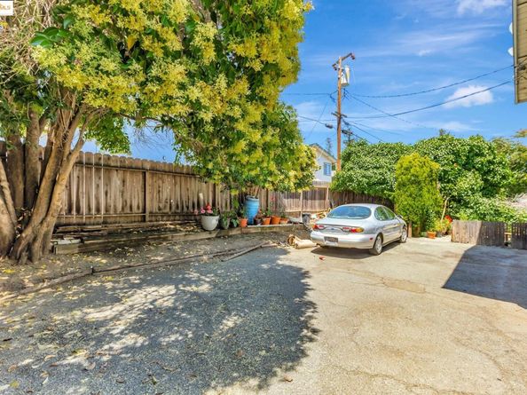 745 Reseda Dr, Sunnyvale CA 94087