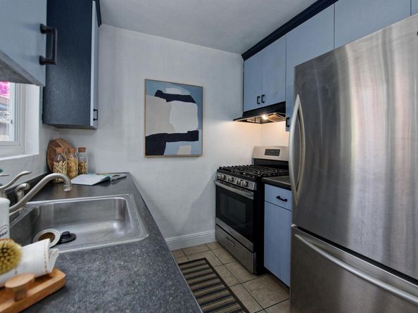 2416-2418 Kingsland Ave, Oakland CA 94601