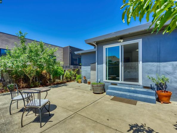 2416-2418 Kingsland Ave, Oakland CA 94601