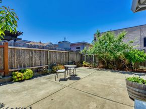 2416-2418 Kingsland Ave, Oakland CA 94601