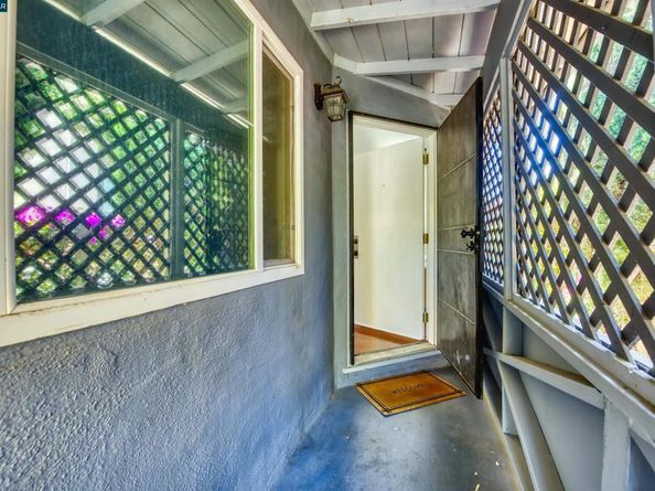 2416-2418 Kingsland Ave, Oakland CA 94601