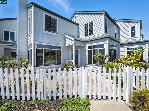 505 Commodore Dr, Richmond CA 94804