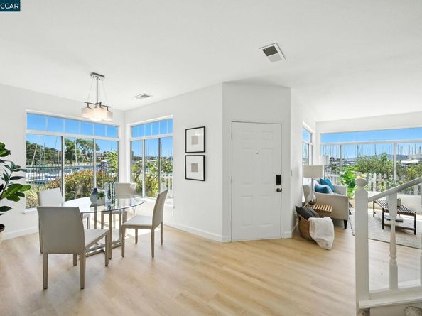 505 Commodore Dr, Richmond CA 94804