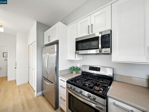 505 Commodore Dr, Richmond CA 94804
