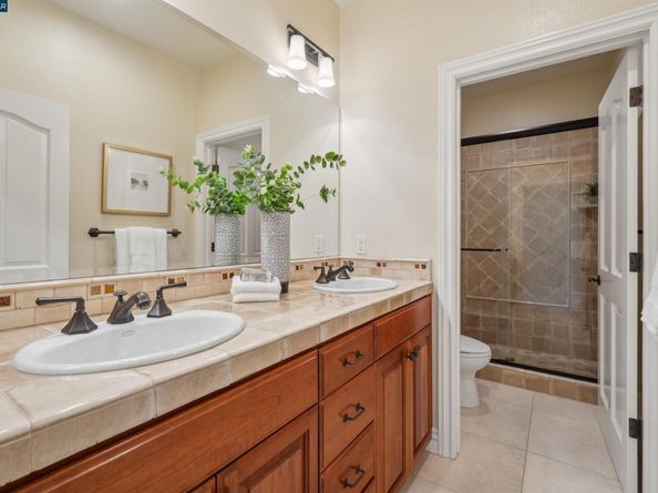3 Brooktree Dr, Danville CA 94506