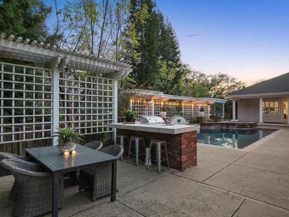 3 Brooktree Dr, Danville CA 94506