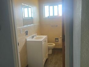 4201 West St, Oakland CA 94608