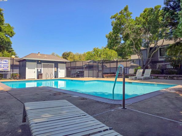 36913 Newark Blvd C, Newark CA 94560