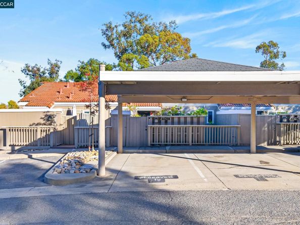 4420 Eagle Peak B, Concord CA 94521