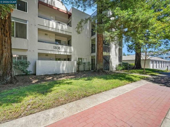 1308 Walden Rd 27, Walnut Creek CA 94597