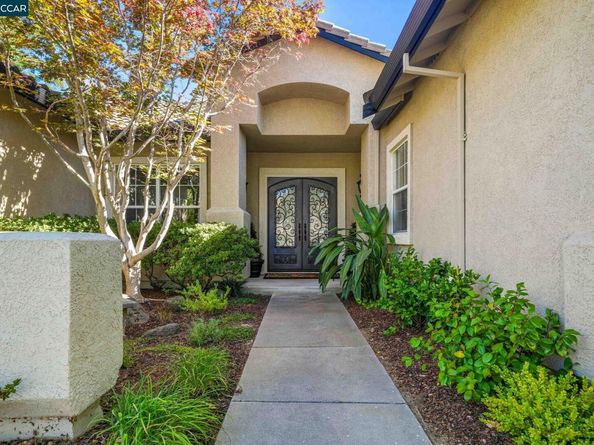 110 Forest Hill Dr, Clayton CA 94517