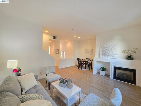 831 Heavenly Pl, Milpitas CA 95035