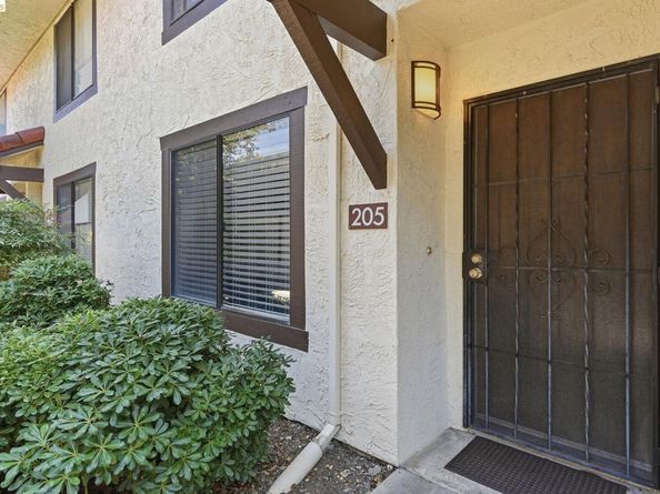 205 Del Valle Cir, El Sobrante CA 94803