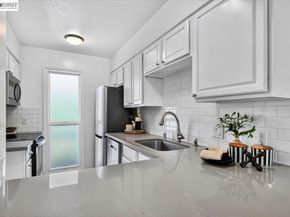 3399 Norton Way 8, Pleasanton CA 94566