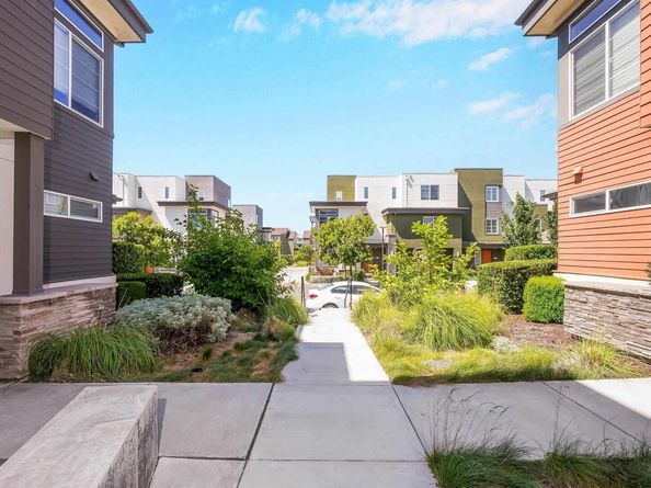 29268 Hub Ln, Hayward CA 94544