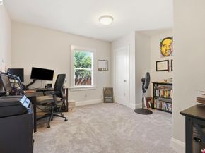 560 41St St, Richmond CA 94805