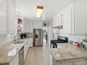 560 41St St, Richmond CA 94805